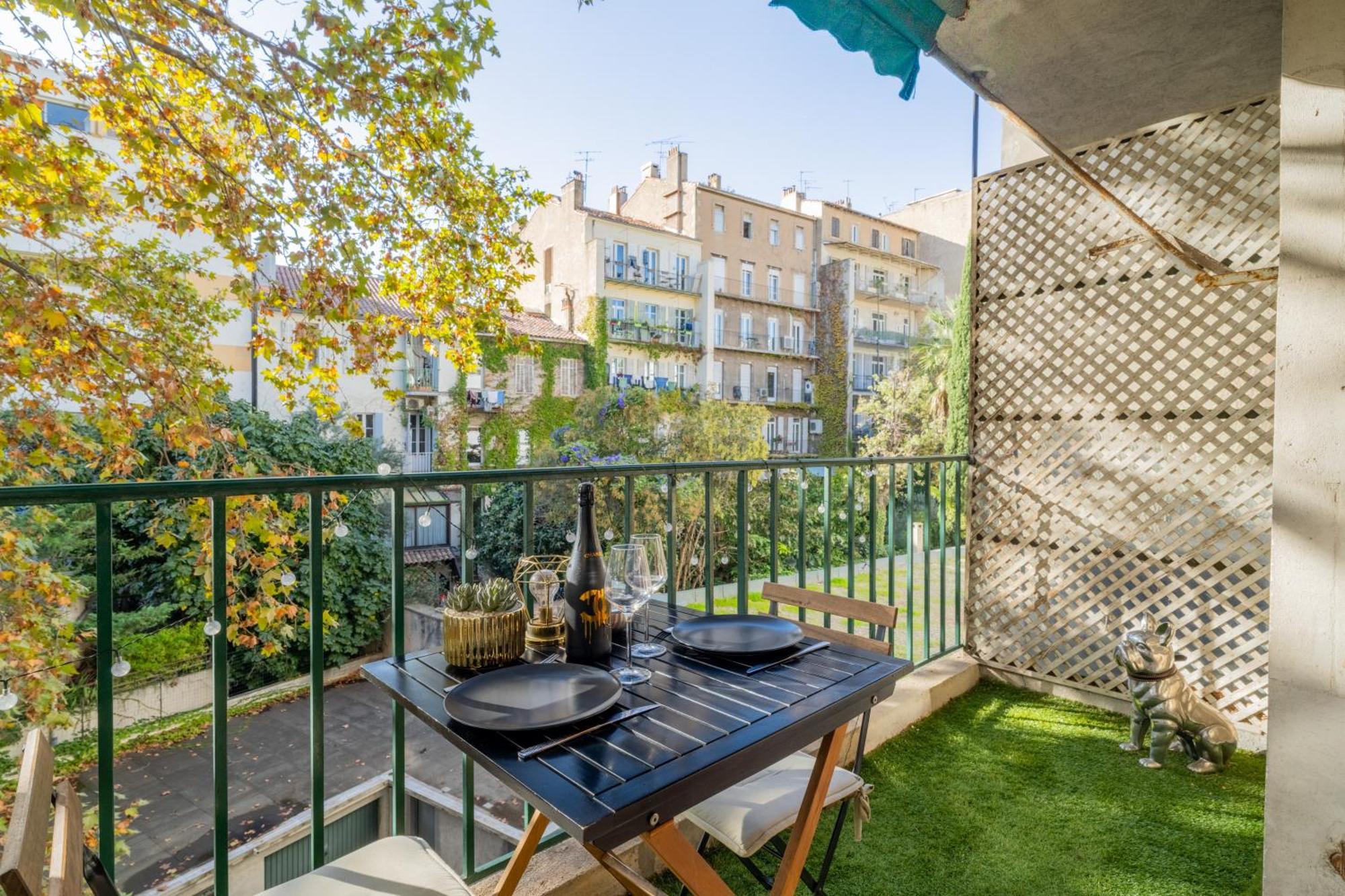 Le Carre D'Or Mermoz Marselha Exterior foto