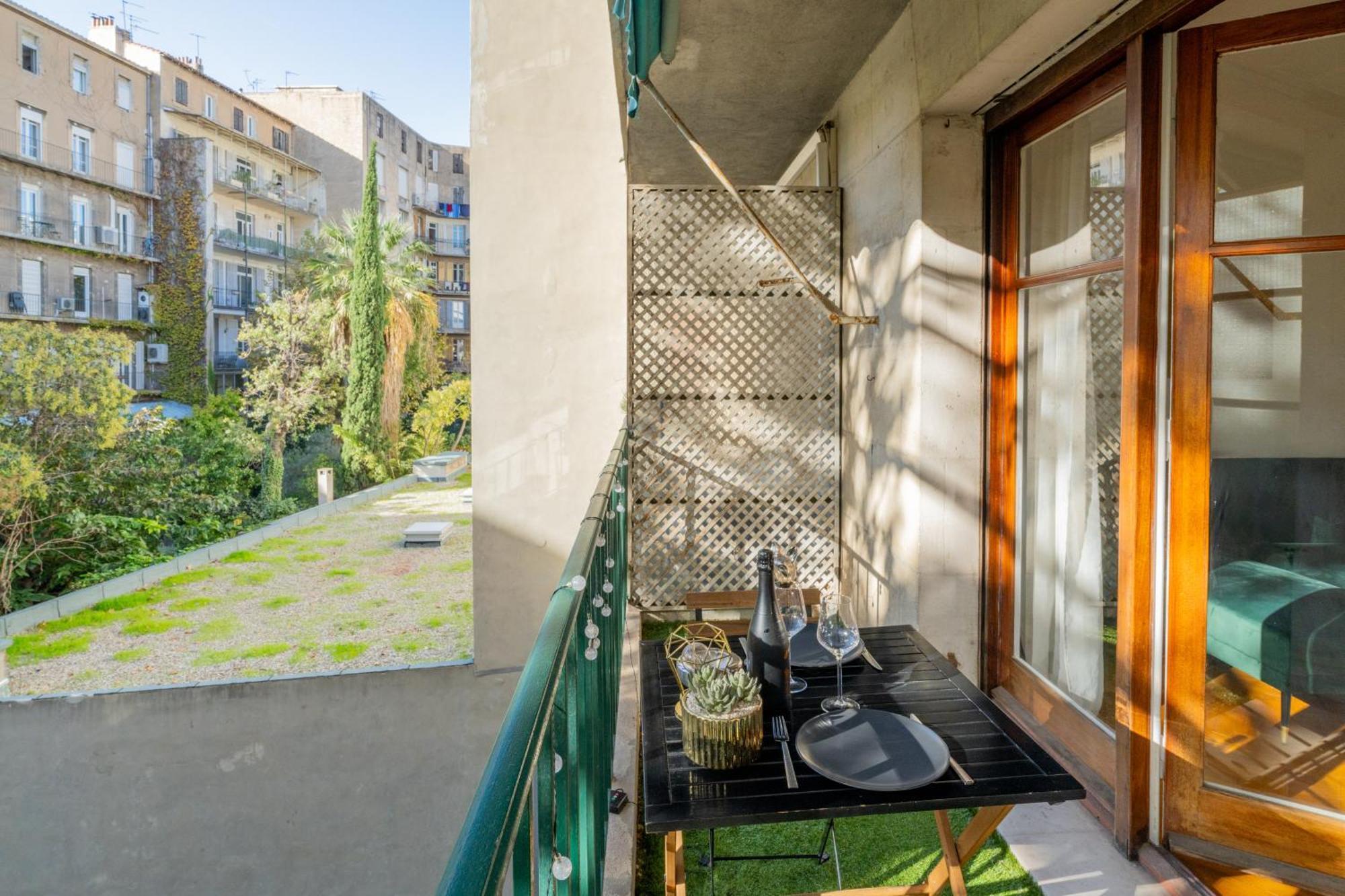 Le Carre D'Or Mermoz Marselha Exterior foto